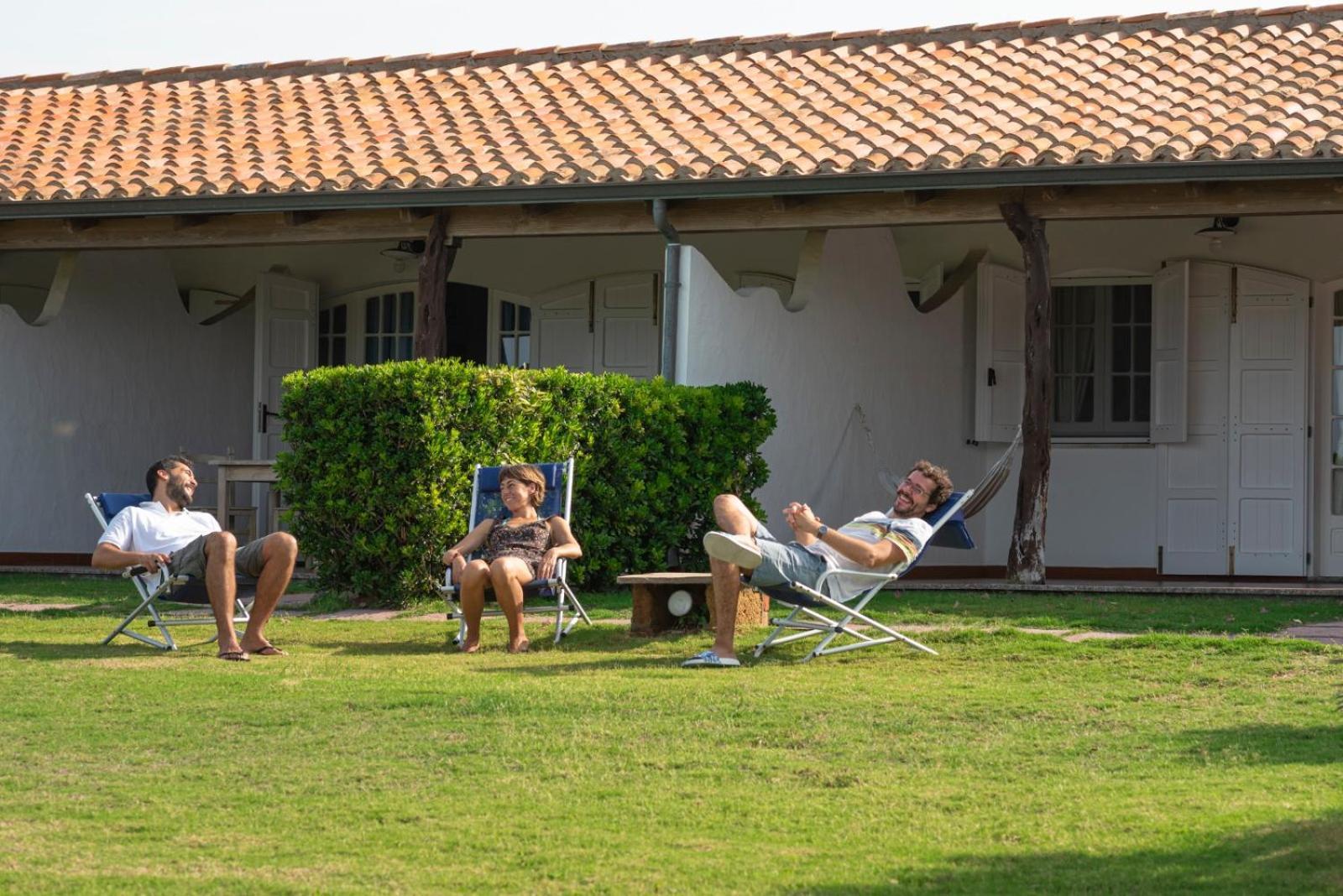 Residence Isola Dei Mori Sant'Antioco Luaran gambar