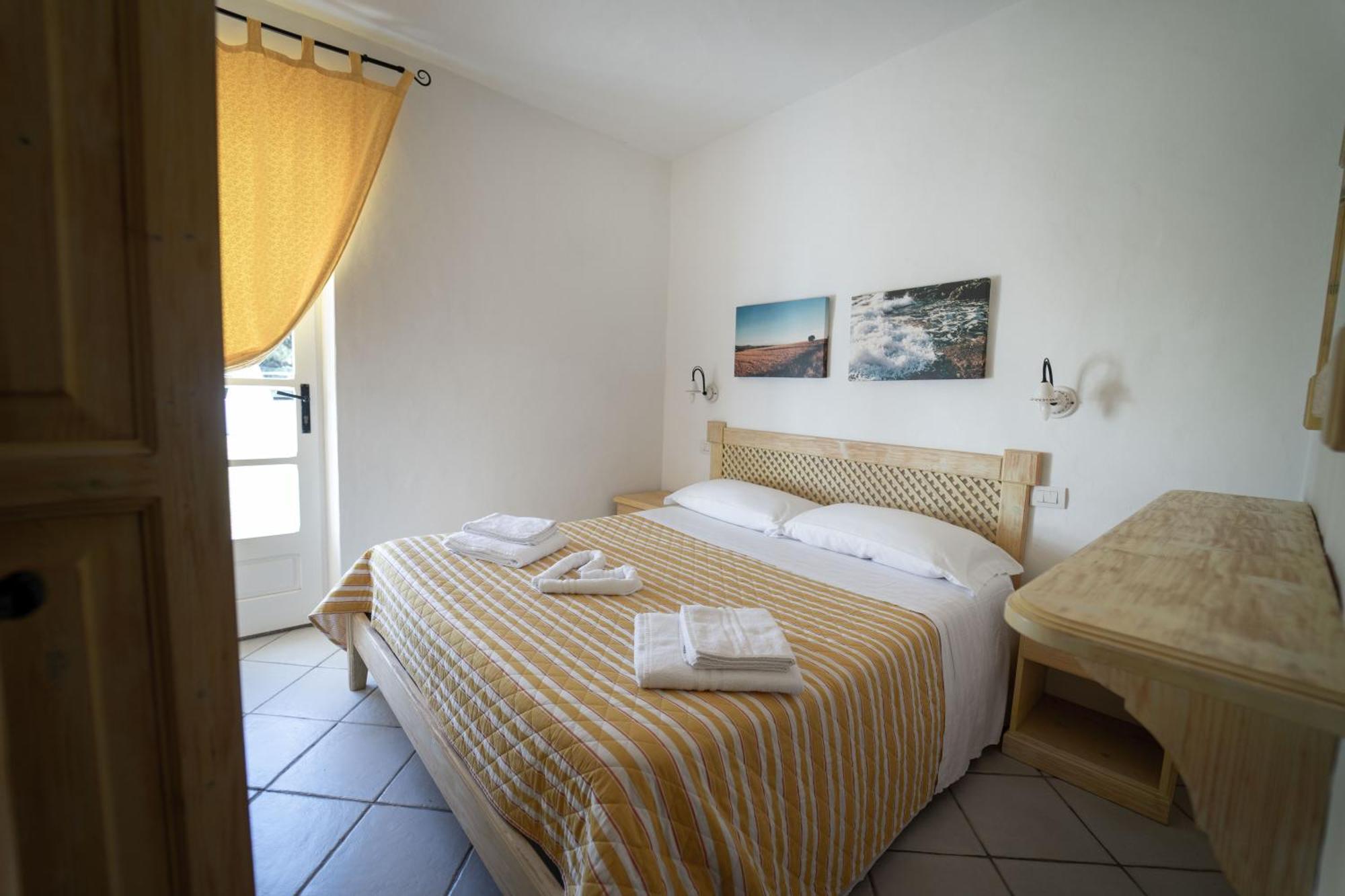 Residence Isola Dei Mori Sant'Antioco Luaran gambar