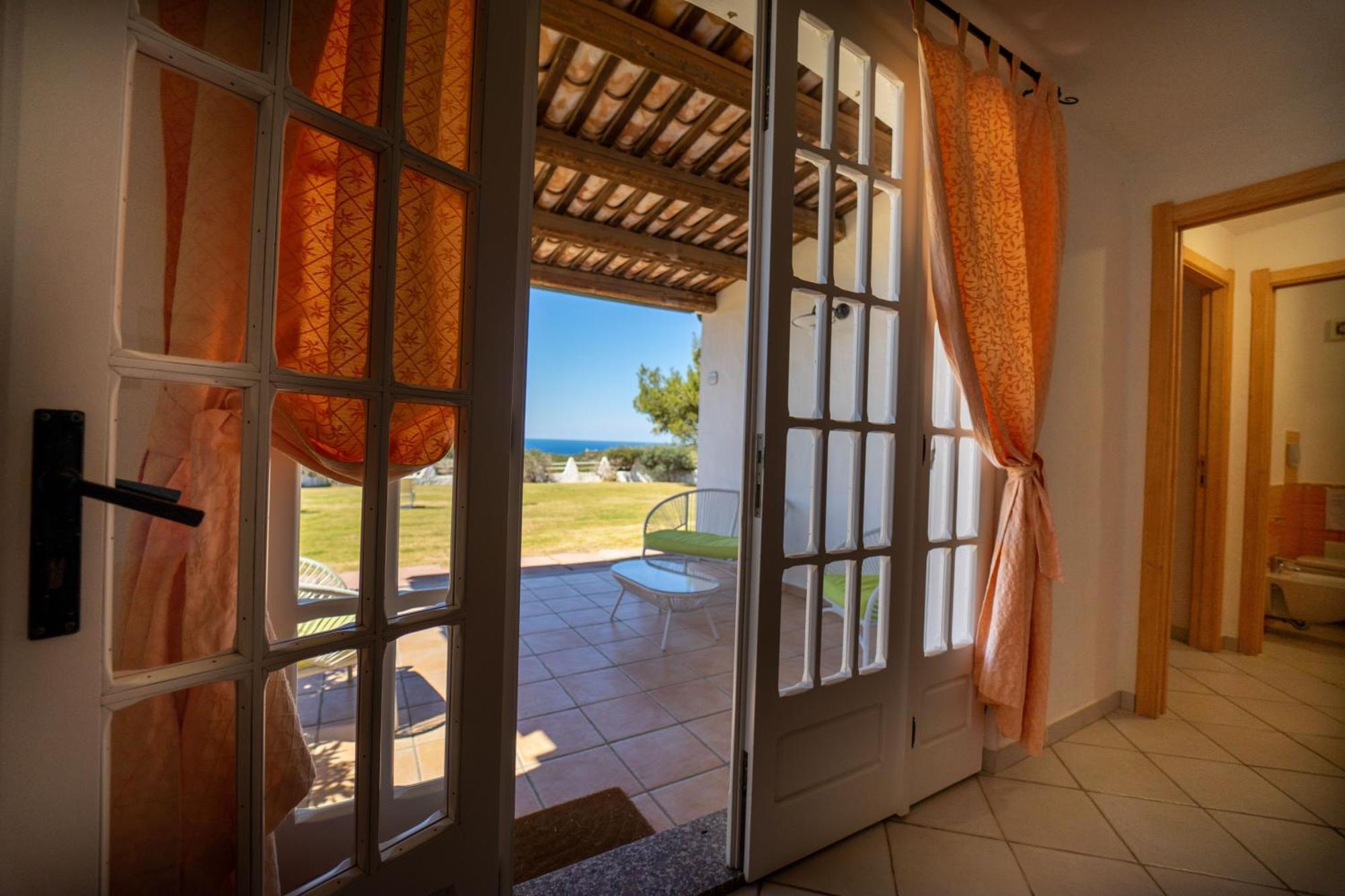 Residence Isola Dei Mori Sant'Antioco Luaran gambar