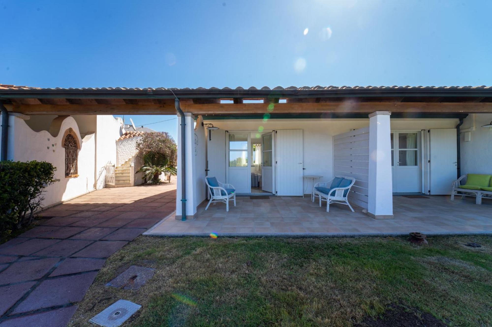 Residence Isola Dei Mori Sant'Antioco Luaran gambar