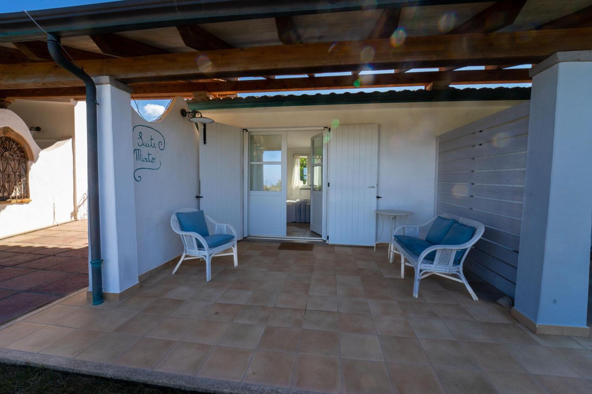 Residence Isola Dei Mori Sant'Antioco Luaran gambar