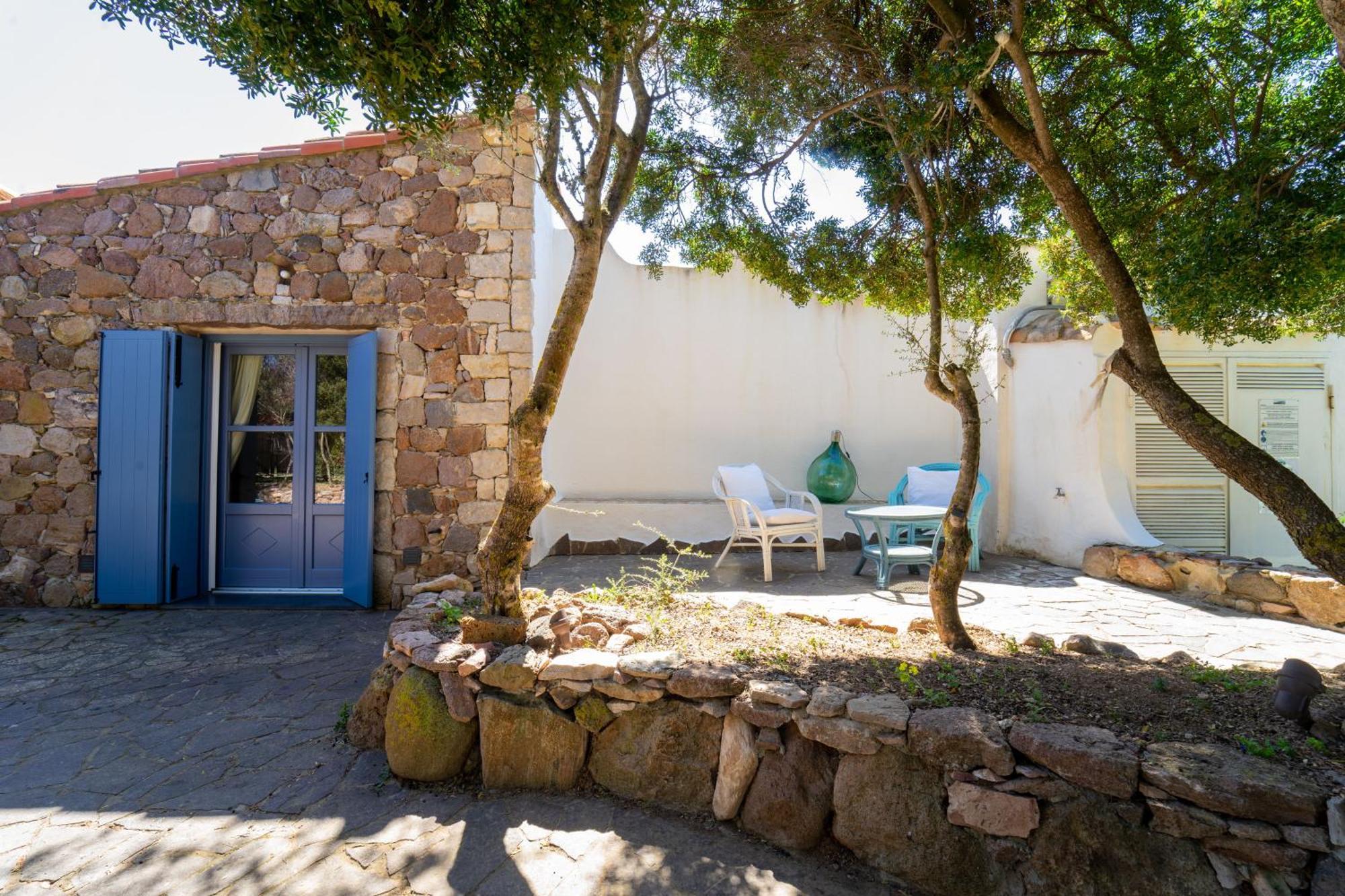Residence Isola Dei Mori Sant'Antioco Luaran gambar