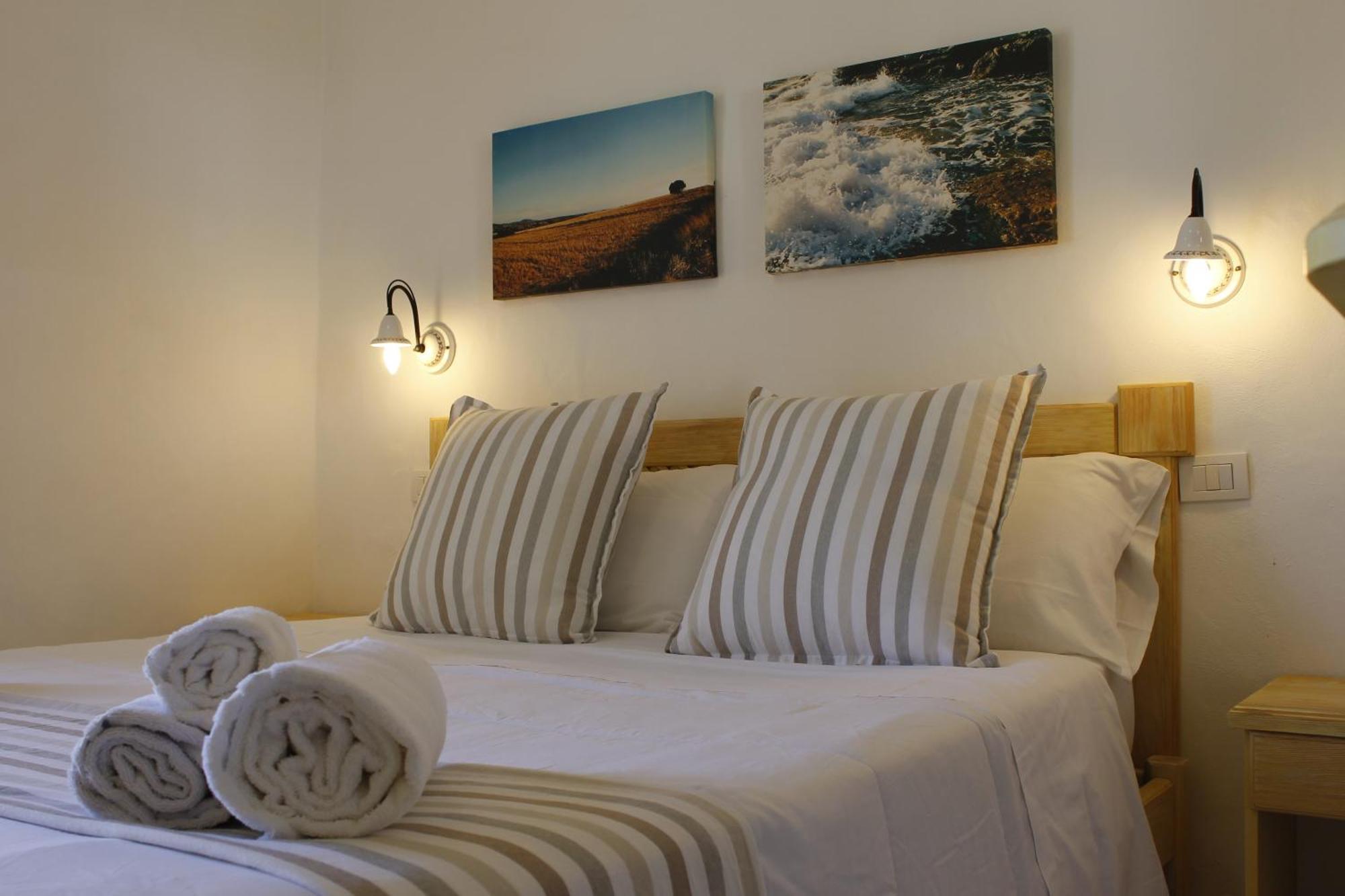 Residence Isola Dei Mori Sant'Antioco Luaran gambar